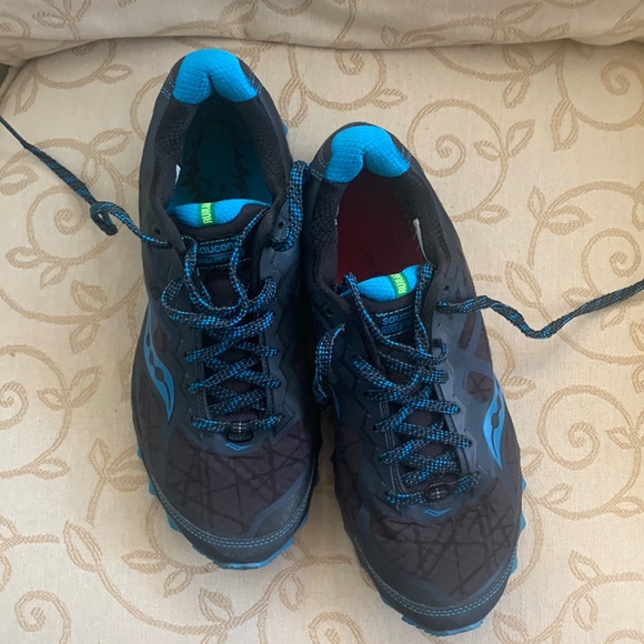 Saucony Other - Saucony Arctic Everun Mens Running Shoes Size 9.5” Blue Black Trail.